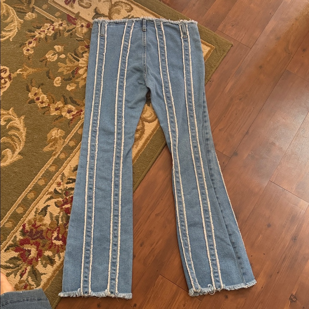wild fable Flare jeans with frayed details - Picture 5 of 5